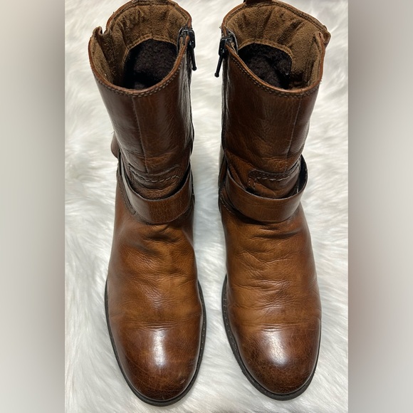 Clark’s Brown Leather Ankle Boots - Picture 3 of 10
